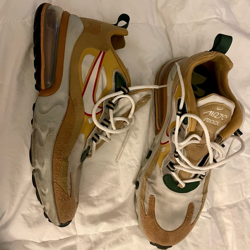 Men Nike React 270